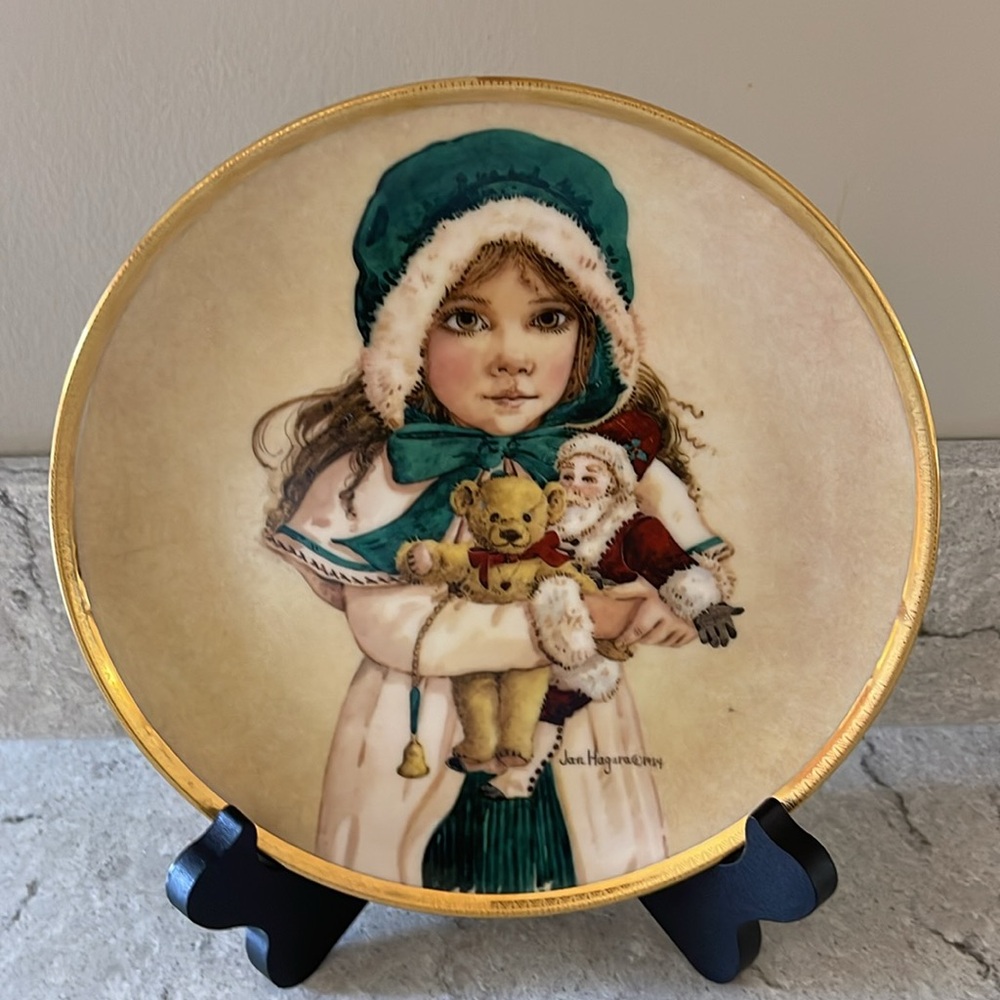 Vintage, Jan Hagara "Noel" Christmas Plate 1985, Limited Third Addition, #1590